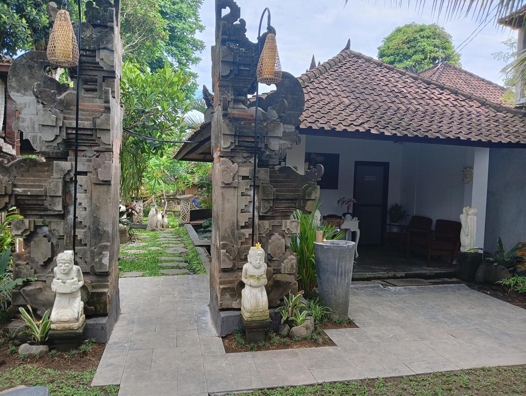Liyer Spirit House Otel Ubud Dış mekan fotoğraf
