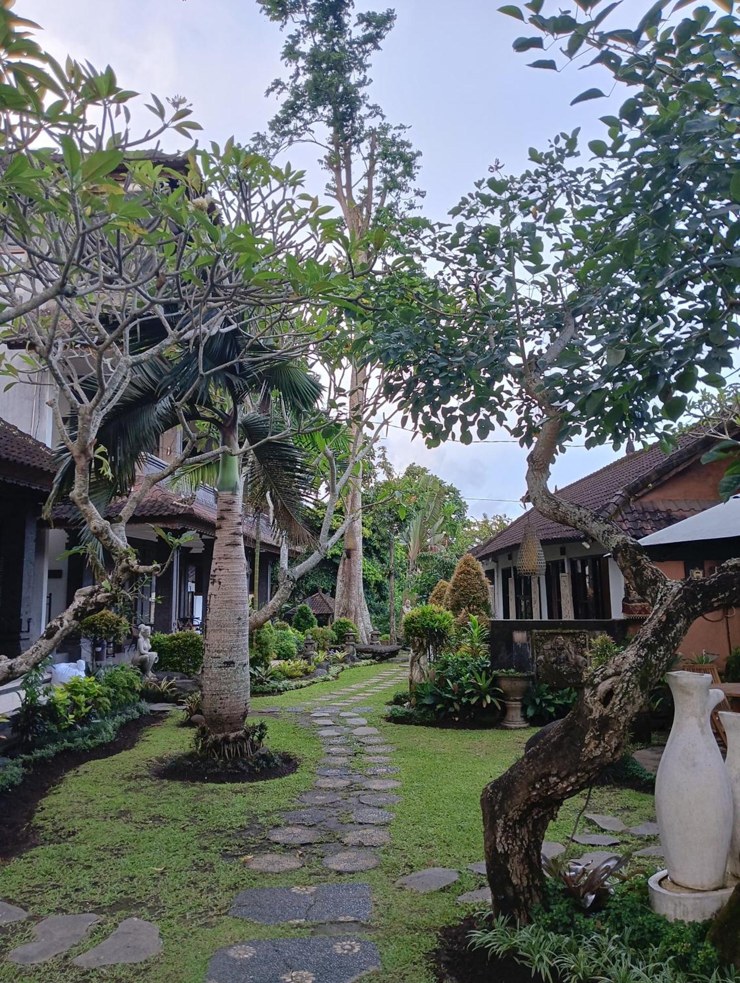 Liyer Spirit House Otel Ubud Dış mekan fotoğraf